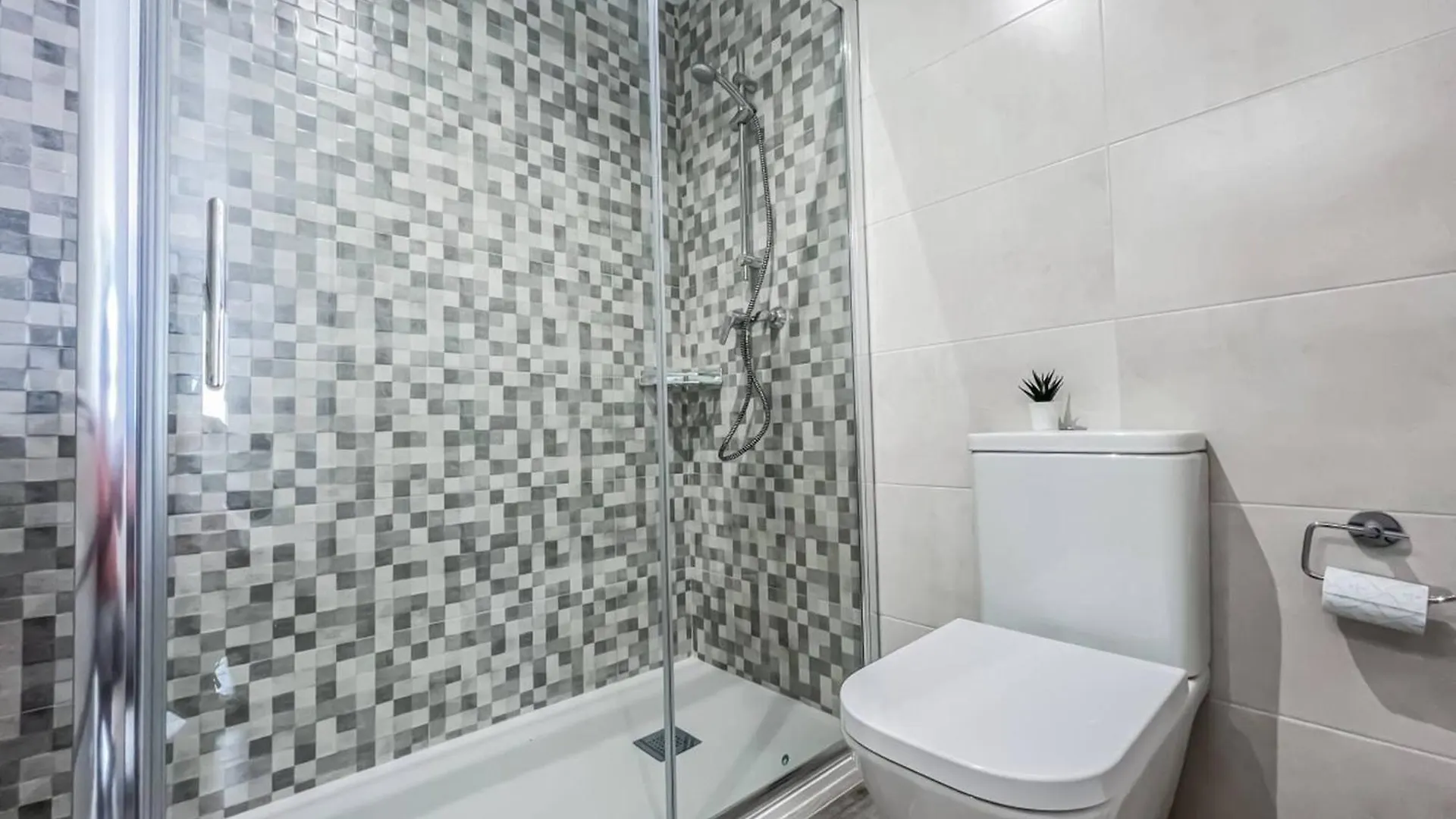 Cd-1957 Modern 2 Bed Apartment With Pool Frigiliana 0*,