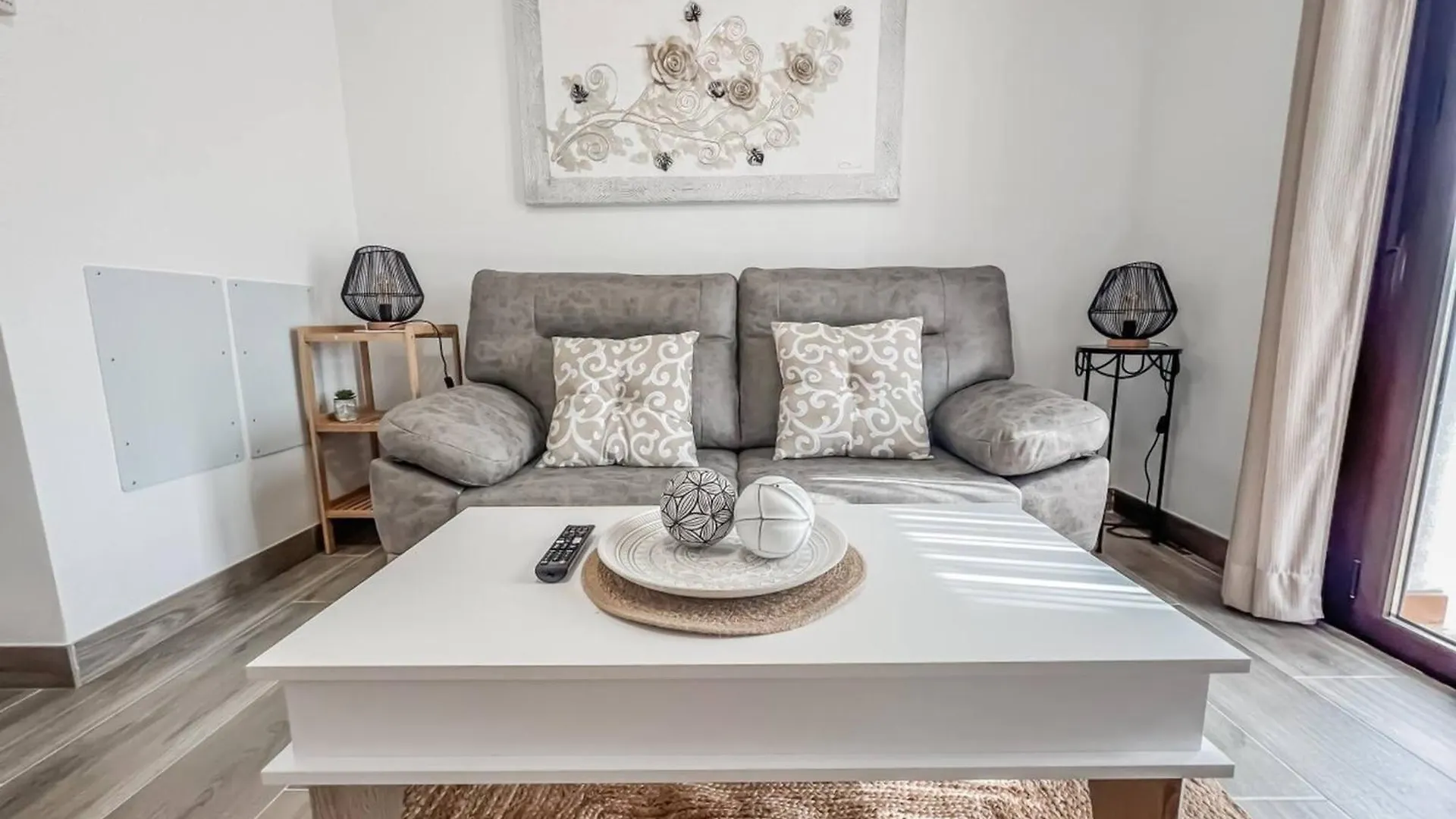 Cd-1957 Modern 2 Bed Apartment With Pool Frigiliana Spain