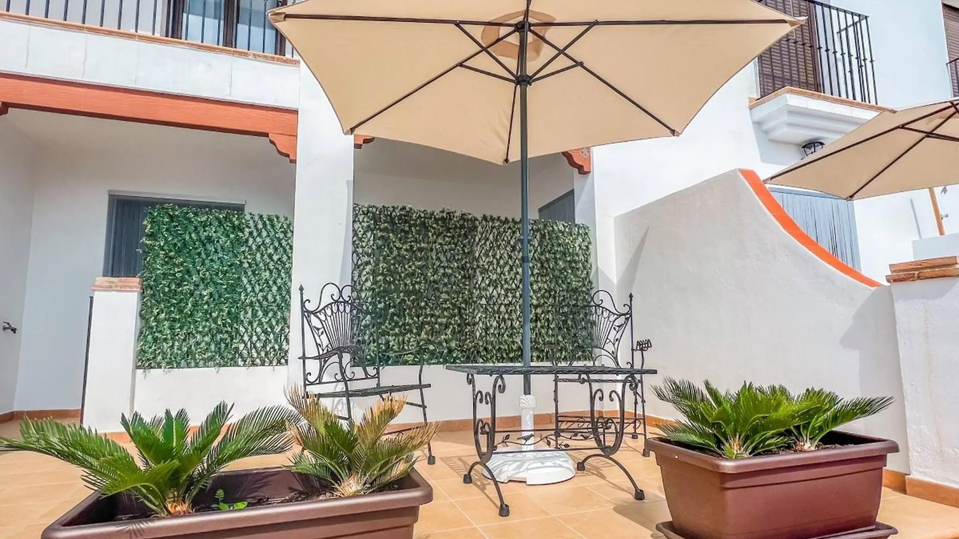Cd-1957 Modern 2 Bed Apartment With Pool Frigiliana Spain